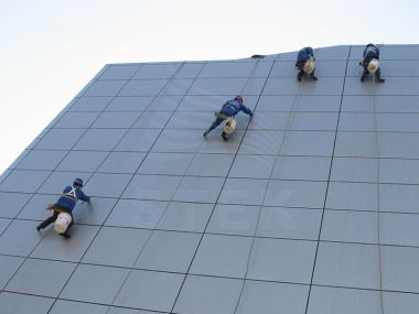 How to Clean Aluminum Cladding: Tips and Tricks for a Spotless Finish